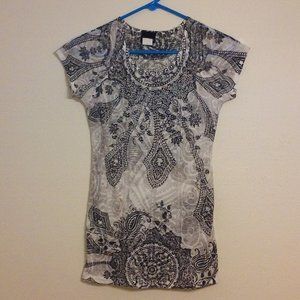 Daytrip | Studded Embellished Short Sleeve Top